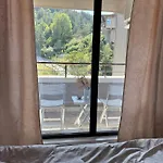 Nikol5 Deluxe Apartment