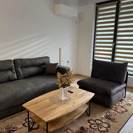 Nikol5 Deluxe Apartment